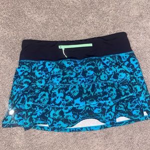 Lululemon Skirt—Size 6.